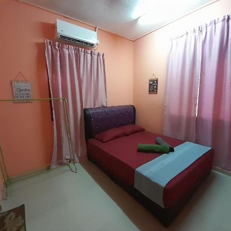 Guesthouse Mokteh كُوالا تيرينغانو المظهر الخارجي الصورة