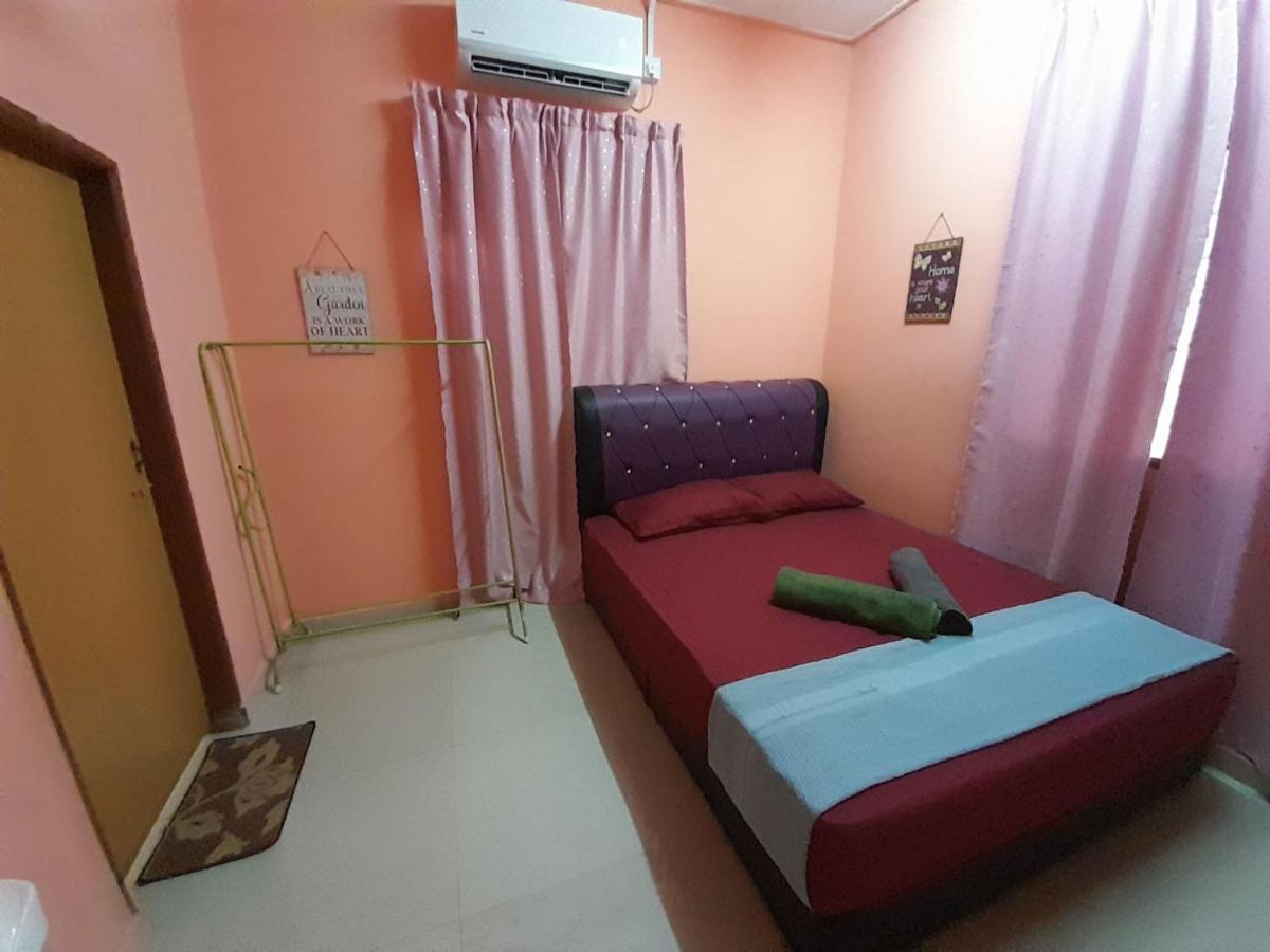 Guesthouse Mokteh كُوالا تيرينغانو المظهر الخارجي الصورة
